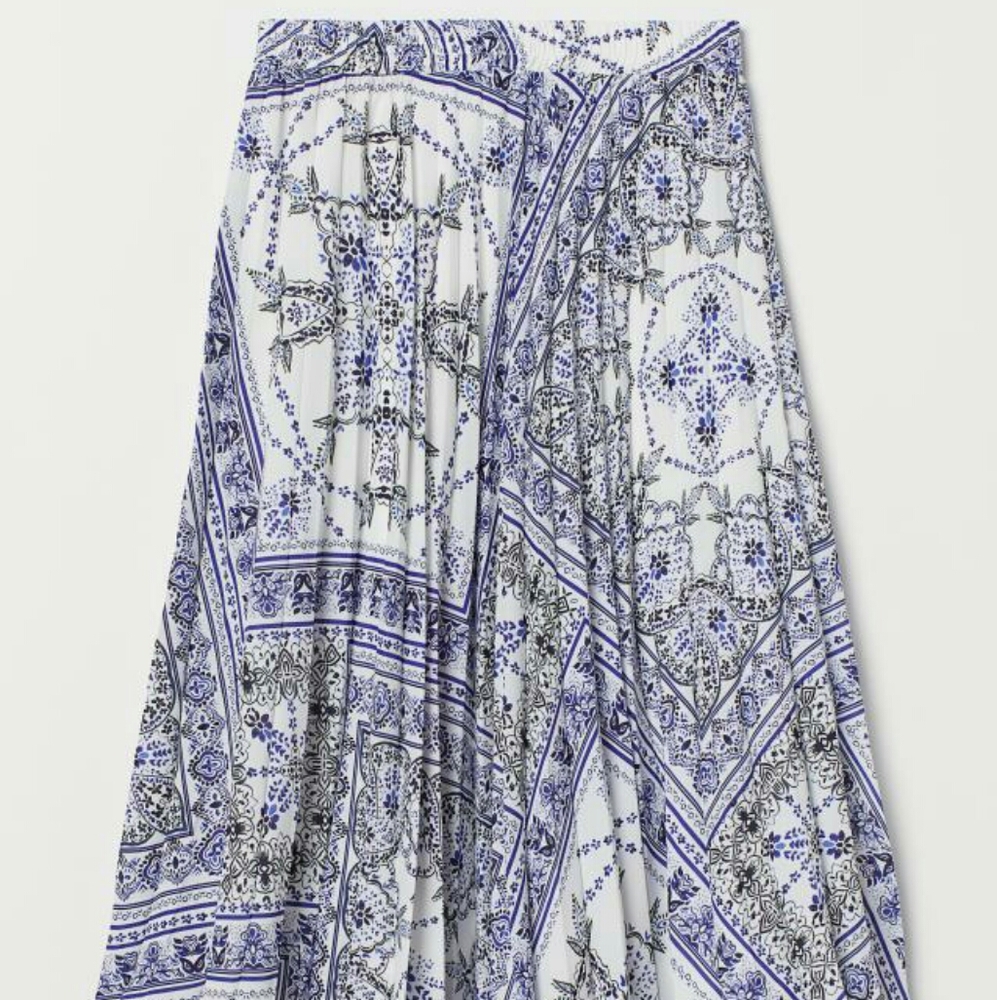 H&M pleated skirt size 8